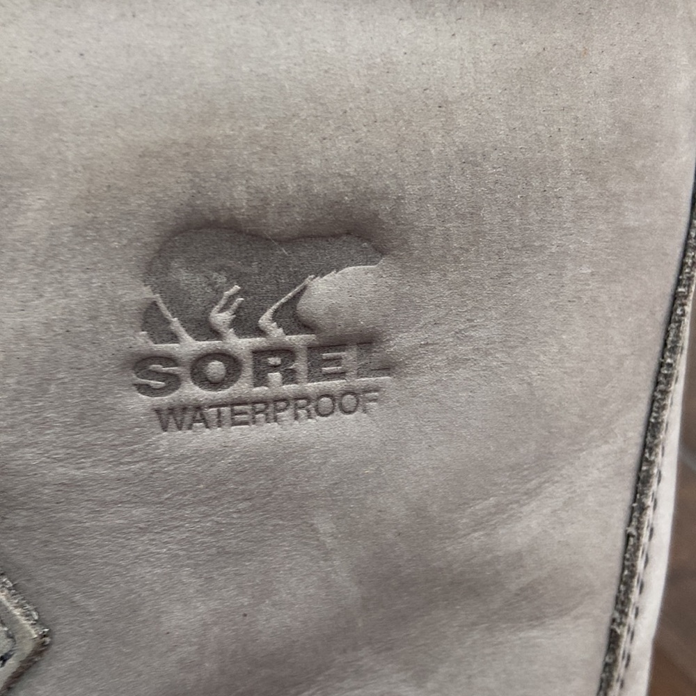 Sorel Waterproof ladies boots- size 7 - Picture 7 of 8